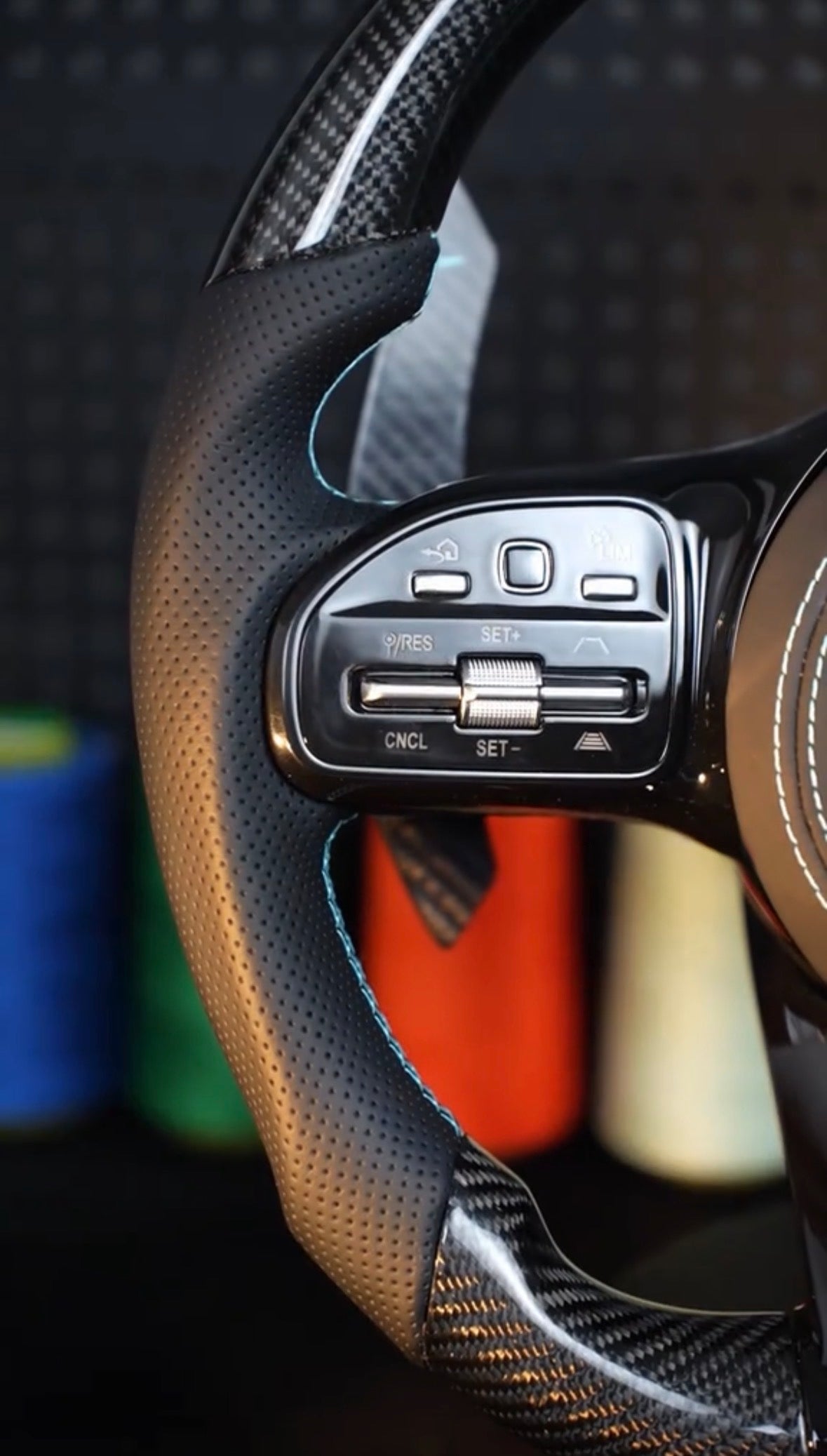 Volant Mercedes AdnCustom