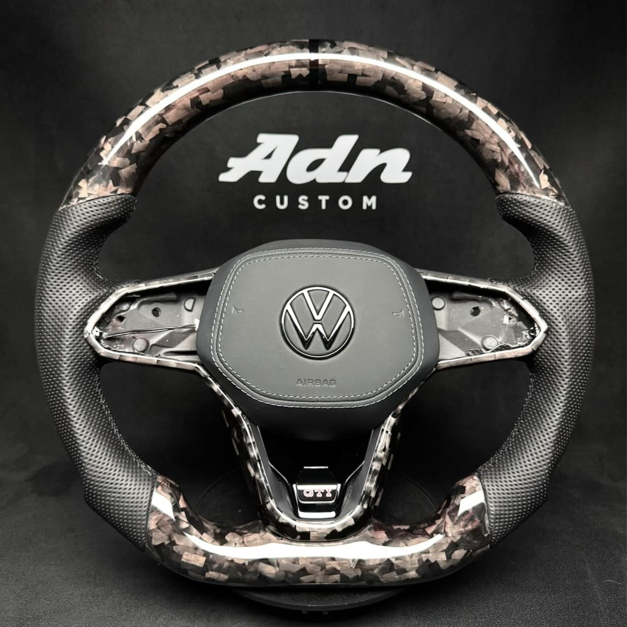 Volant Volkswagen Personnalisé Golf8/Polo R/GTI (2019-2025) AdnCustom