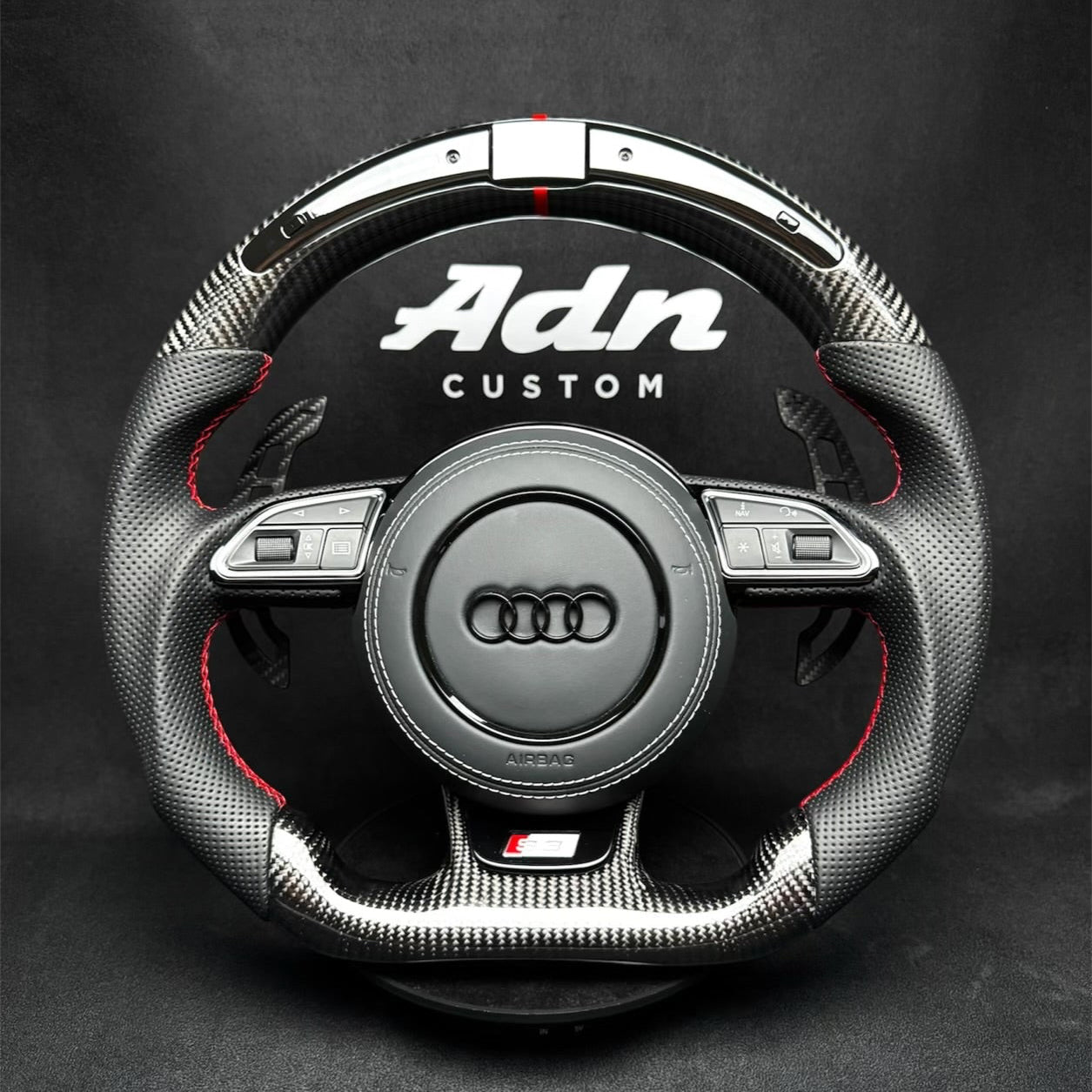 Volant Audi personnalisé A / S / RS / Q (2012-2017) AdnCustom