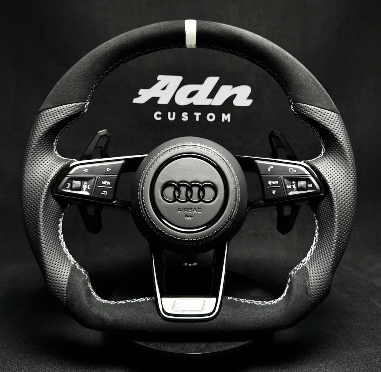 Volant Audi personnalisé TT/ TTS / TTRS / R8 (2014-2023) AdnCustom